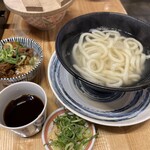 うどん伝次 - 釜あげだと麺のコシは多少ソフトに仕上がる