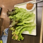 ホルモン さわ - サンギョプサルについてくる