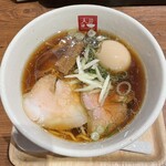 Mendokoro Ama Kawa - 味玉醤油らあめん