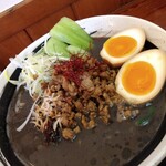 俺の中華たなか家 - 「俺中担々麺 黒+Bonus味玉(^_-)」アップでパチリ♯ 胡麻の香りが(゜o゜;❗ガツン☆と凄い❗