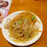 Nijuuyo Jikangyouza Sakaba - サービスのコロッケと野菜