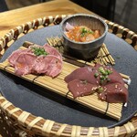 ホルモン焼肉 はやぶさ - 