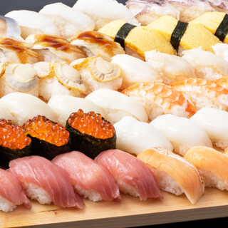 【我对我的故事很有信心！寿司自助餐】大量金枪鱼 和鲑鱼
