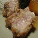 蕎麦ひら井 - 柔らか豚肉の断面