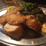 マッシュアップ - 名物・唐揚げ。一人前。280円。