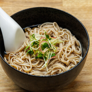 The popular [Hachiwari Soba] with soup stock is also a must-try! Perfect to end a party!