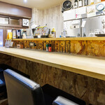 鶏'sすたいる - １階の店内カウンター席