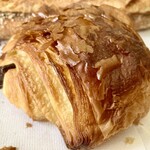 パン・デ・フィロゾフ - パンオショコラ(360円)