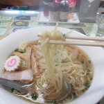 北京飯店 鳳龍 - 麺は若干固ゆで