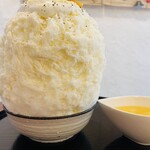 こひる庵 - ココナッツパイン　通常サイズ1600円　3月中旬頃まで