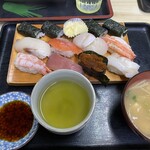 吉野鮨 - 中生寿司全景