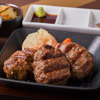 Enjoy the concentrated flavor of Miyazaki beef.