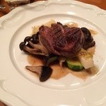 ミノビ - 仏産鴨肉のロースト　コーヒーバニラソース