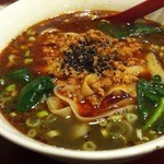 劉家　西安刀削麺 - 黒胡麻坦々刀削麺