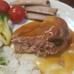 キッチン ブルー グローブ - 骨付きを取ったポシェは肉厚！！
