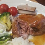 キッチン ブルー グローブ - 真ん中にあった大に目なポシェ、まずは骨を外して