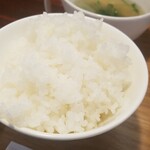 キッチン ブルー グローブ - ご飯大盛りのアップ