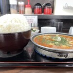 たま家食堂 - もつのトマト煮定食（チーズトッピング） 700円＋50円