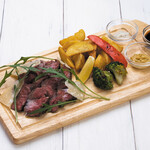 Beef skirt tagliata