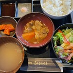 Koshitsu Yakiniku Sanbyoushi - 