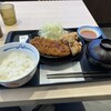 松屋 - 料理写真:ロースかつ&からあげ定食です