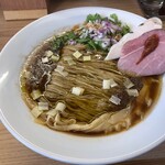 めん処 きよ洲 - サバのビター感がいい！サバとオリーブのぶたらぁめん醤油！