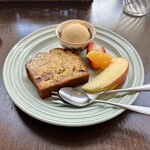 バルバルキッチンアメリ - 紅茶とドライフルーツのパウンドケーキ(¥580)
