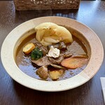 バルバルキッチンアメリ - ランチ：三日間煮込んだタンシチュー(¥1,980)