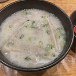 大衆餃子酒場 ちゃおまる。 - 白湯スープ餃子