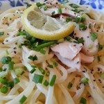 鎌倉パスタ  - 蒸し鶏とグリーンアスパラのレモンクリームパスタ