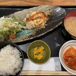 草乃家 - 日替り定食　白身魚のタルタルチーズ焼き　