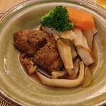 Amamiyagijima Hoteru - 豚と郷土野菜炊き合わせ