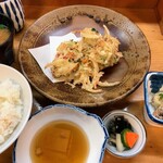 Kaiseki Hachiei - ランチ、イカとホタテのかき揚げ 1000円