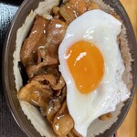 食堂 高田屋 - チャップ丼目玉焼き付きアップ‼️