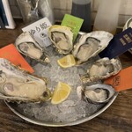 SALTY Oyster House - 