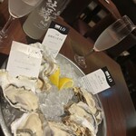 THE CAVE DE OYSTER - 牡蠣専用日本酒と生牡蠣