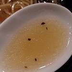 饗 くろ喜 - 塩、煮干し、ゆずの三位一体スープ