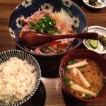 郷酒 - 豚肩の白菜の蒸煮ジンジャーソース