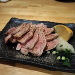 酒美飯囲ひろし - 豚タン刺し