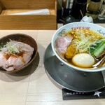 ラーメン専科 竹末食堂 - 