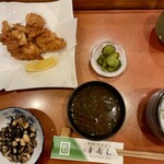 幸ちゃん - からあげ定食　880円