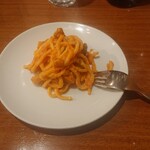 イタリア料理 モナリザン - 珍しい赤色のカルボナーラはすごい美味しかったです