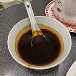 敦煌 - 甘すぎず、鹹すぎず、のったりもしていないこの掛けつゆが素晴らしい。