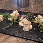 grigio la tavola - 