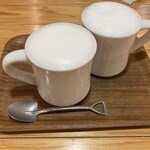 九重珈琲 - カフェオーレ