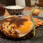 Kimino Hambagu Wo Tabetai - 僕のハンバーグ（トリュフデミグラスハンバーグ）¥1650
                        +目玉焼きトッピング +¥150