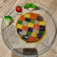 恵比寿ビストロ 猫も杓子も - モザイク仕立てのラタトゥイユ