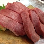 Kuroge Wagyu beef thickly sliced tongue with salt