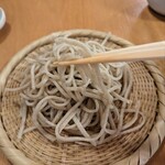 蕎麦おさめ - 粗挽きを手繰る