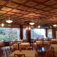 メインダイニングルーム - 天井も素敵